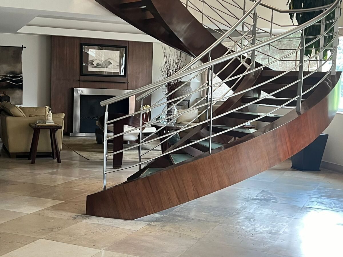 Interior de departamento en Bosques de las Lomas (foto 1)