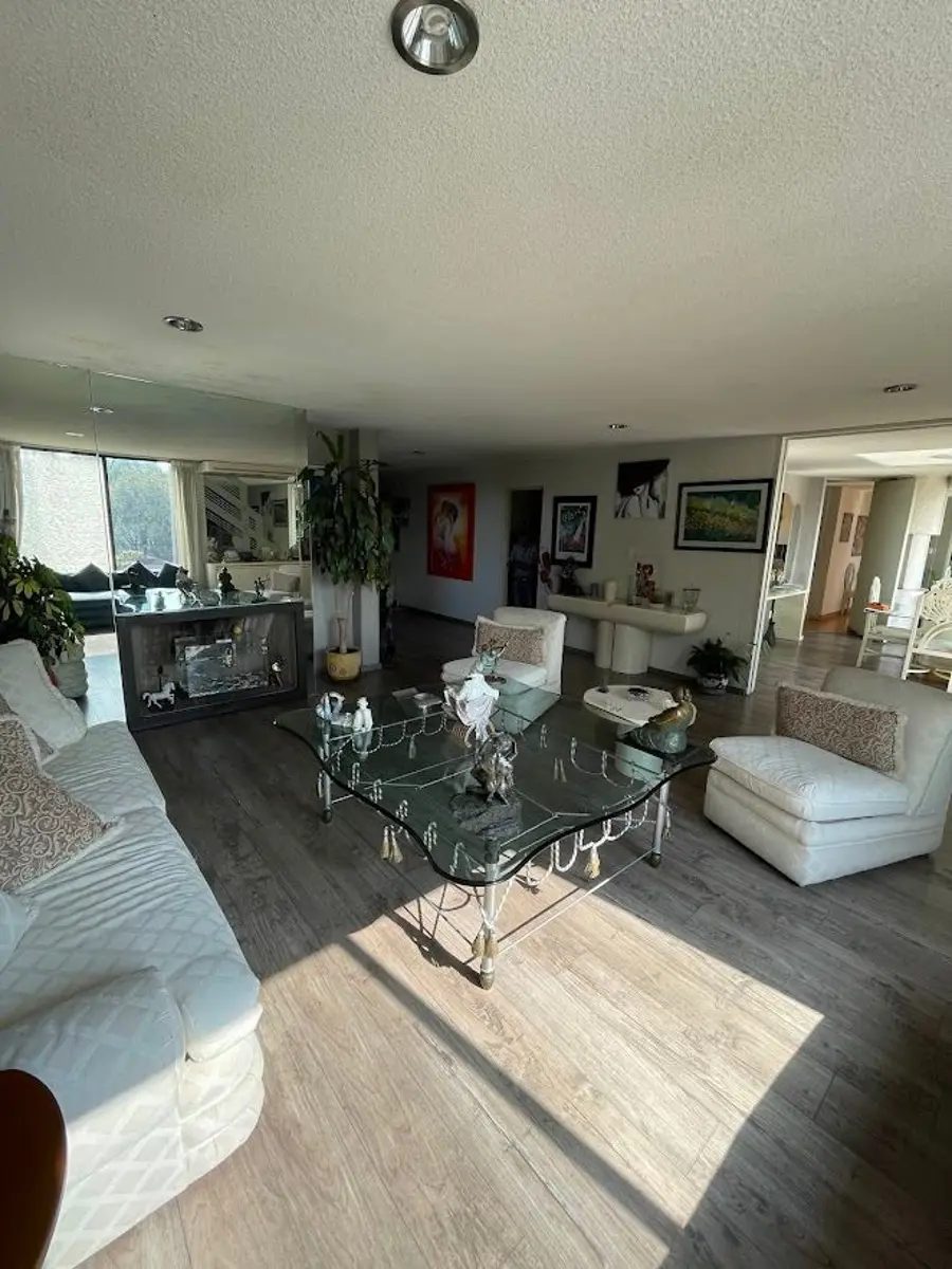 Interior de casa en Bosques de las Lomas (foto 1)