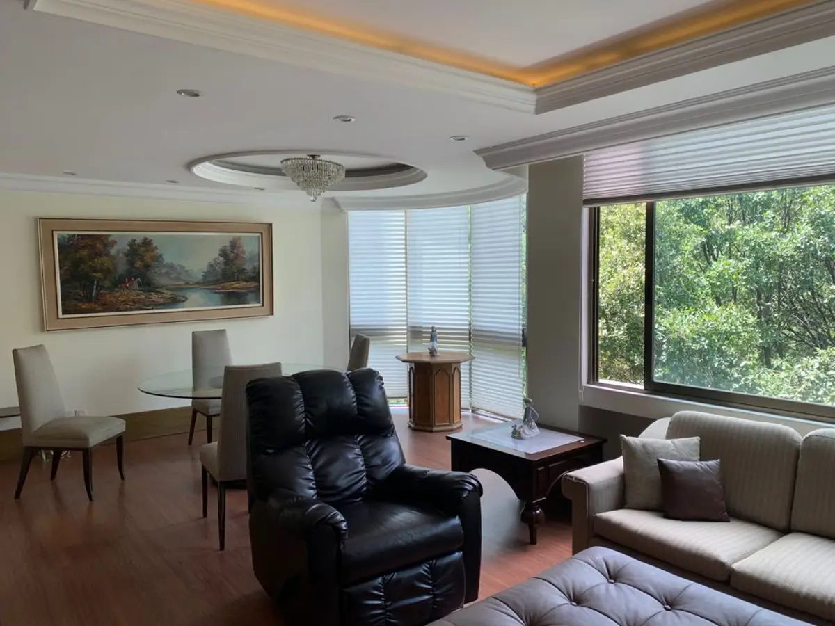 Interior de departamento en Bosques de las Lomas (foto 3)