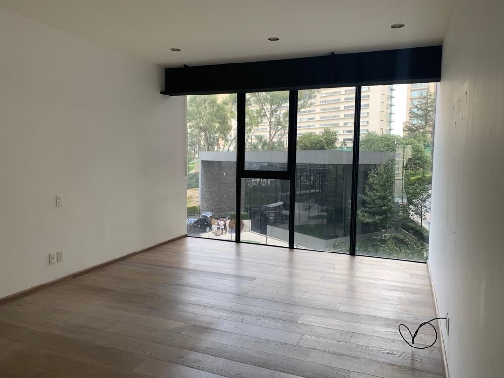 Interior de departamento en Bosques de las Lomas (foto 3)
