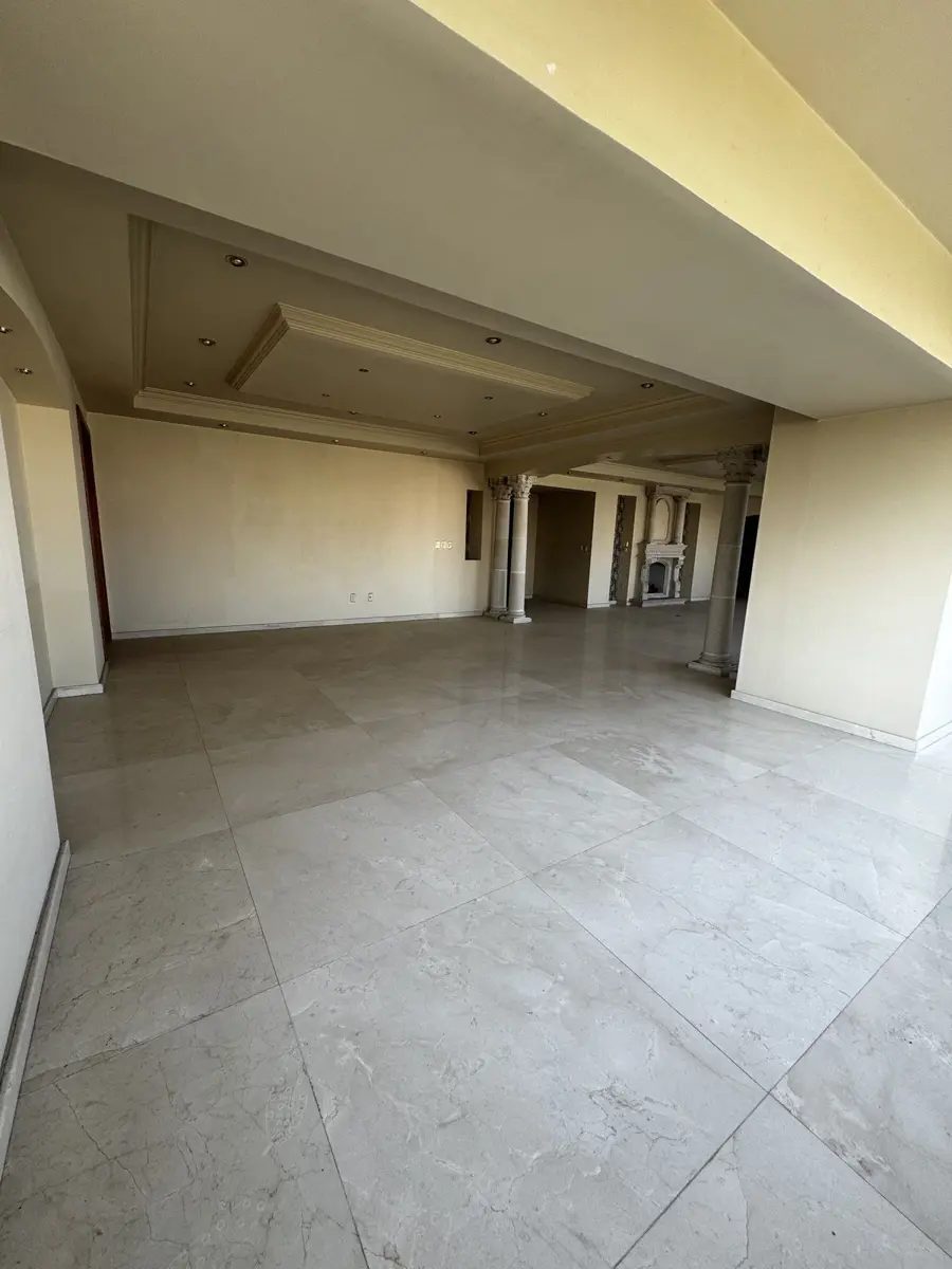 Interior de departamento en Hacienda de las Palmas (foto 4)