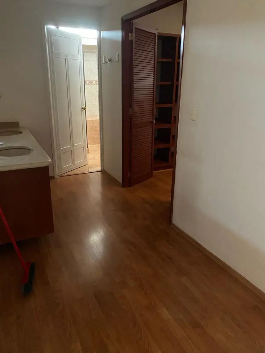 Interior de departamento en Interlomas (foto 3)