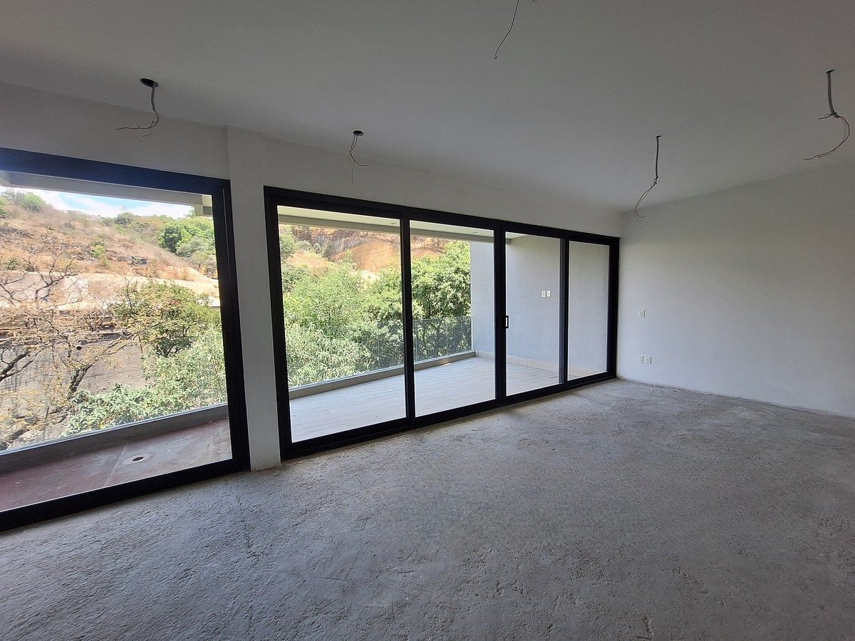 Interior de casa en Bosque Real (foto 2)