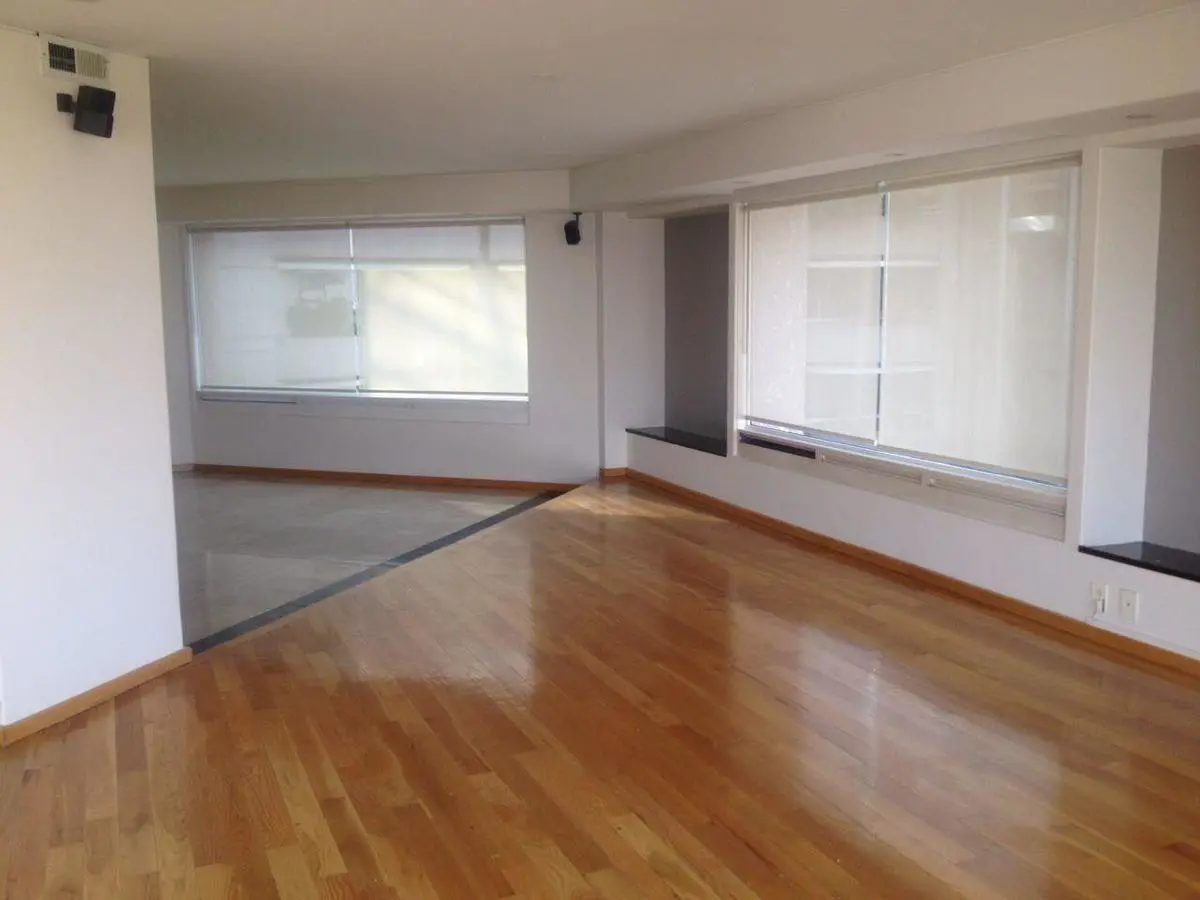 Interior de departamento en Bosques de las Lomas (foto 2)