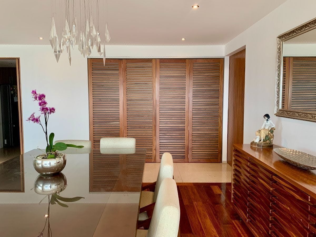 Interior de departamento en Lomas Country Club (foto 1)