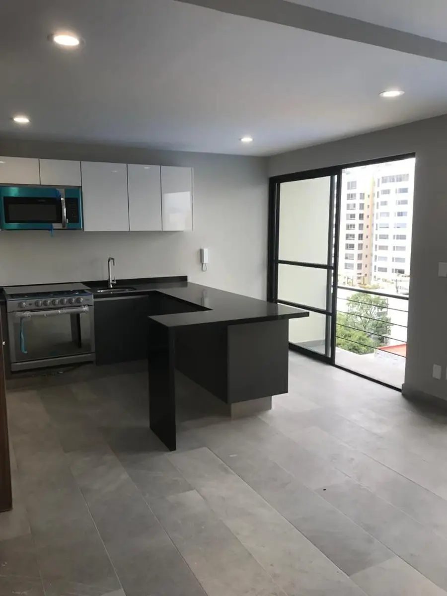 Interior de departamento en Bosques de las Lomas (foto 4)