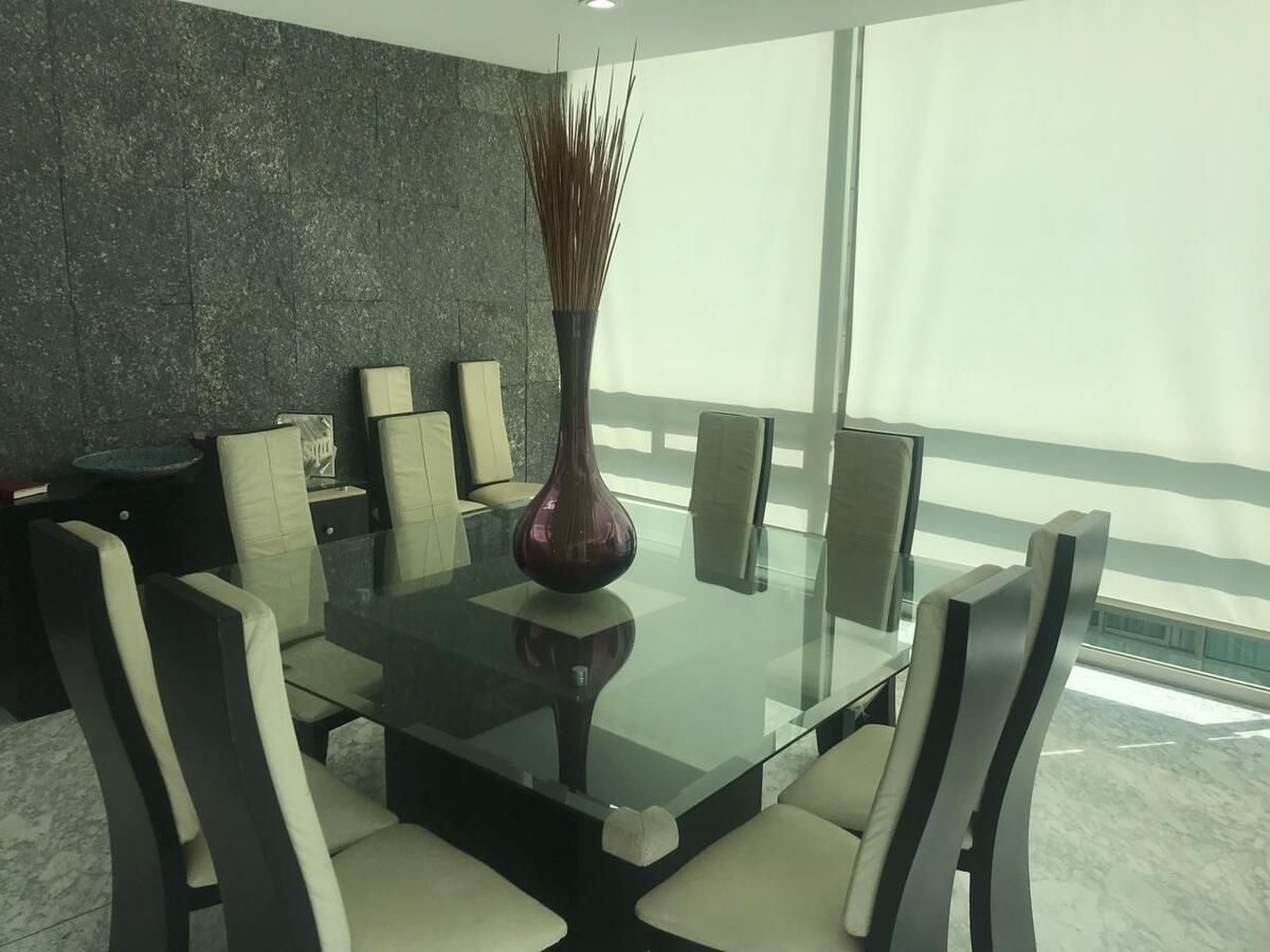 Interior de departamento en Interlomas (foto 1)