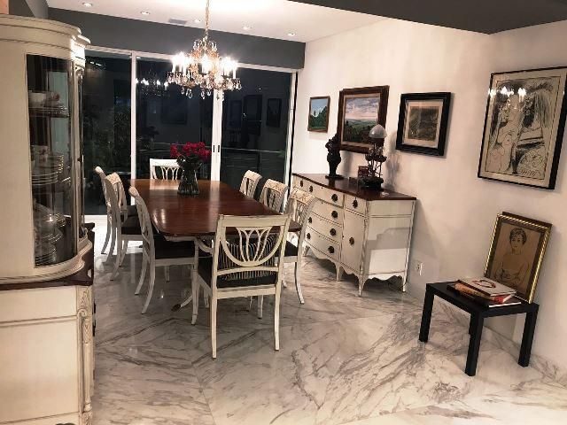 Interior de departamento en Bosques de las Lomas (foto 3)