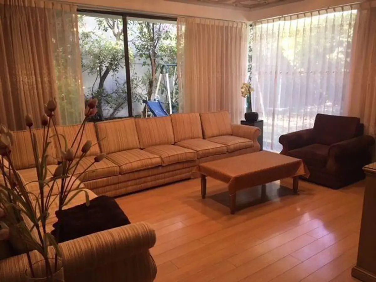 Interior de casa en Bosques de las Lomas (foto 1)