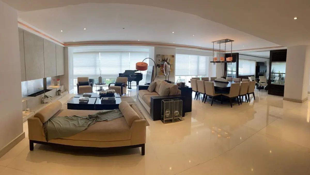 Interior de departamento en Bosques de las Lomas (foto 2)