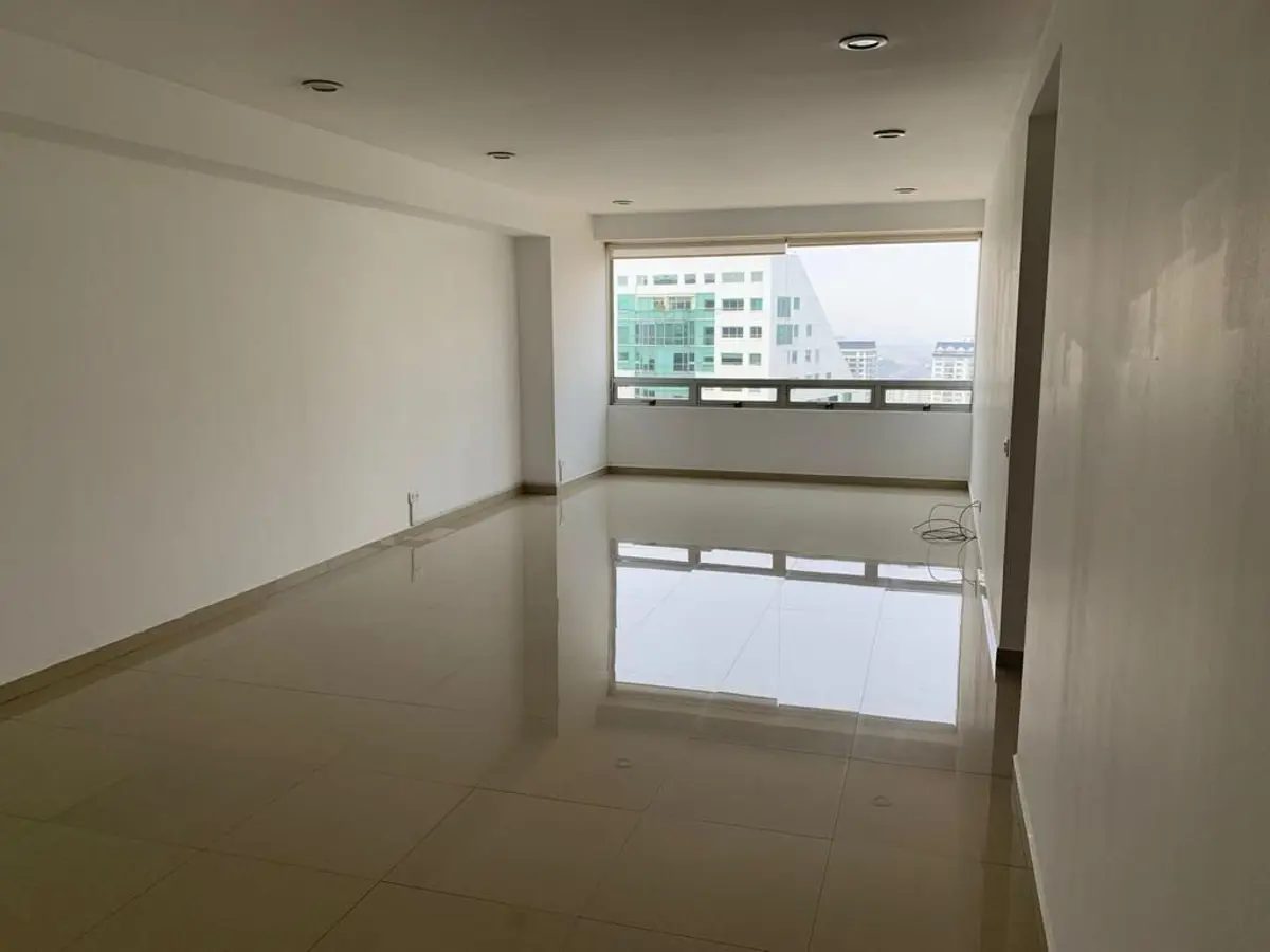 Interior de departamento en Interlomas (foto 1)