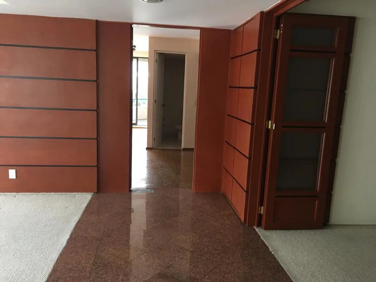 Interior de departamento en Bosques de las Lomas (foto 4)