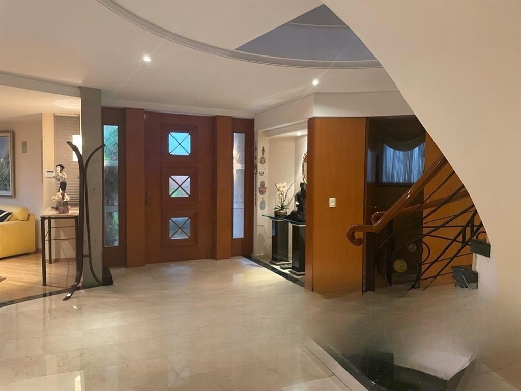 Interior de casa en Bosques de las Lomas (foto 1)