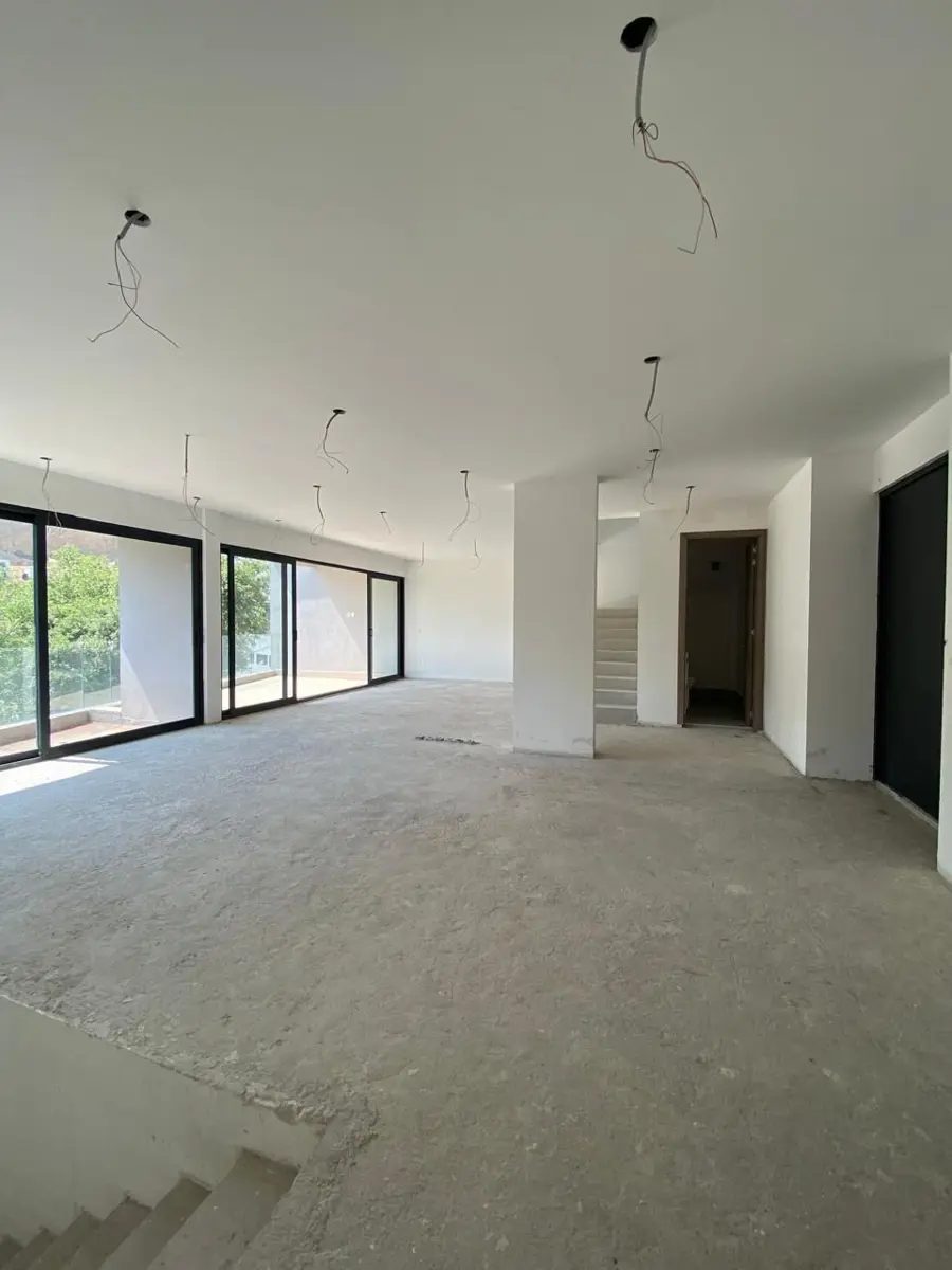 Interior de casa en Bosque Real (foto 3)