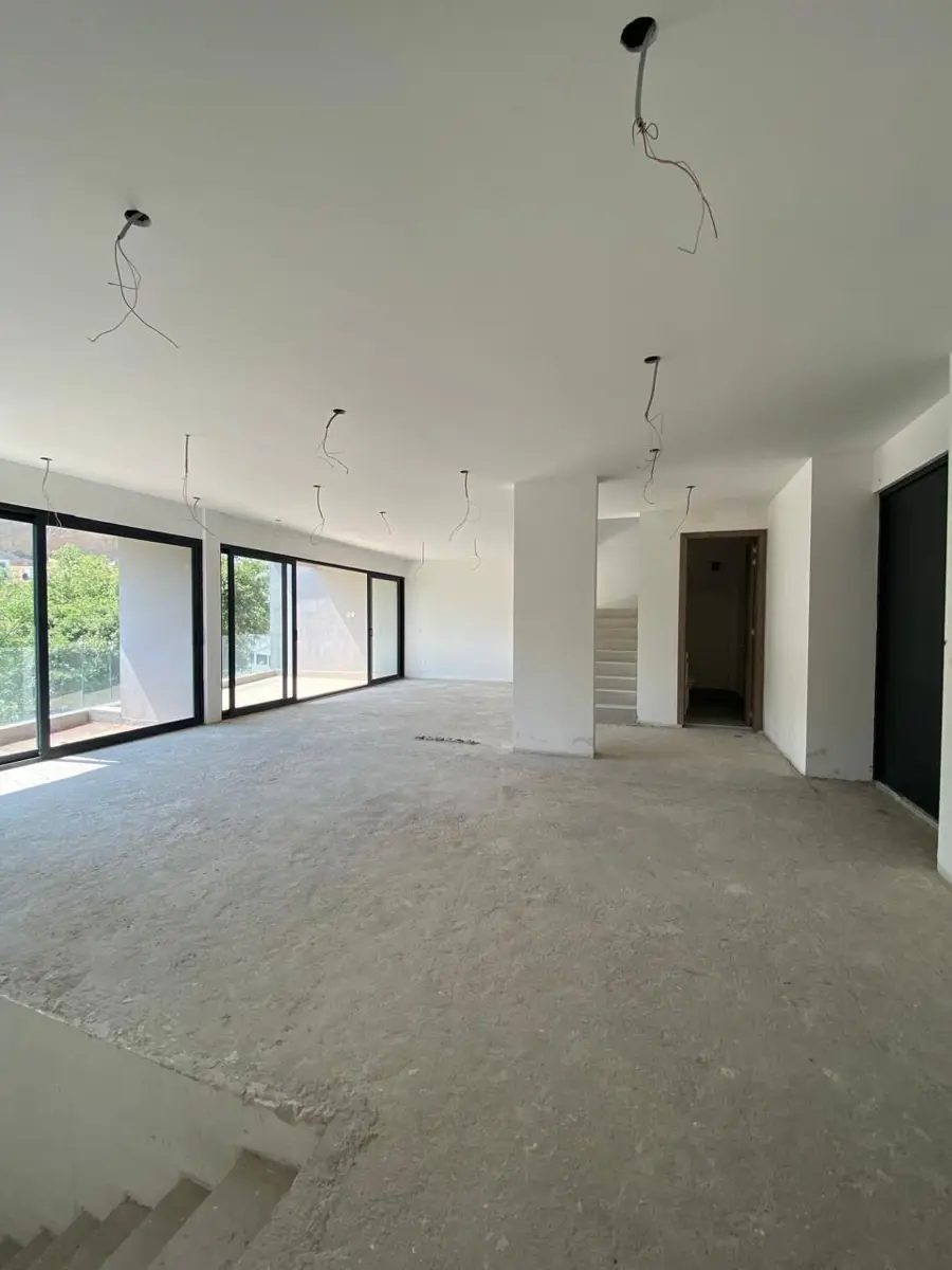 Interior de casa en Bosque Real (foto 3)