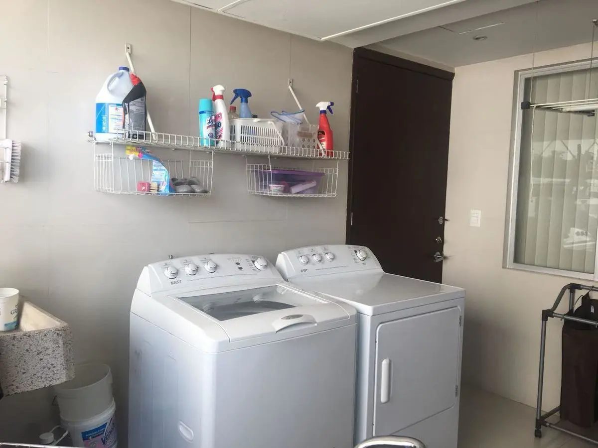 Interior de departamento en Bosques de las Lomas (foto 4)