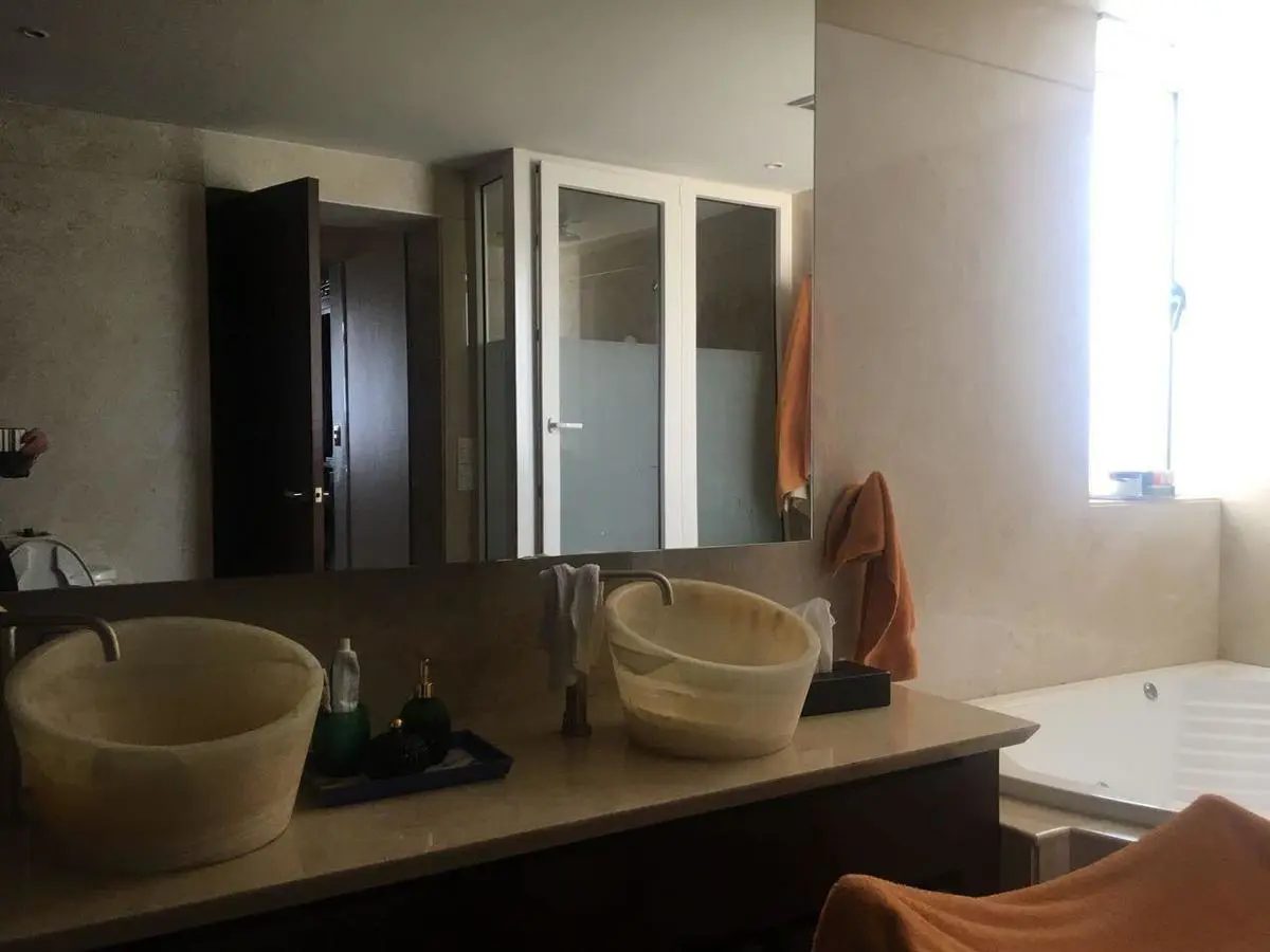 Interior de departamento en Bosques de las Lomas (foto 3)