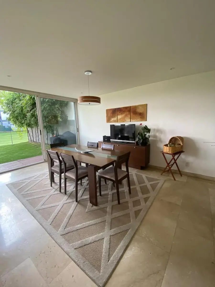 Interior de casa en Bosque Real (foto 2)