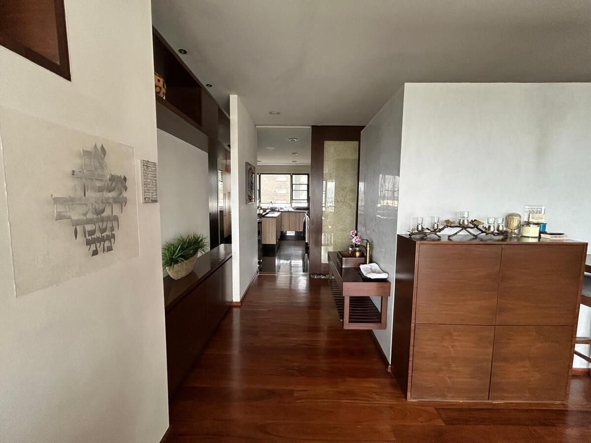 Interior de departamento en Lomas Country Club (foto 2)